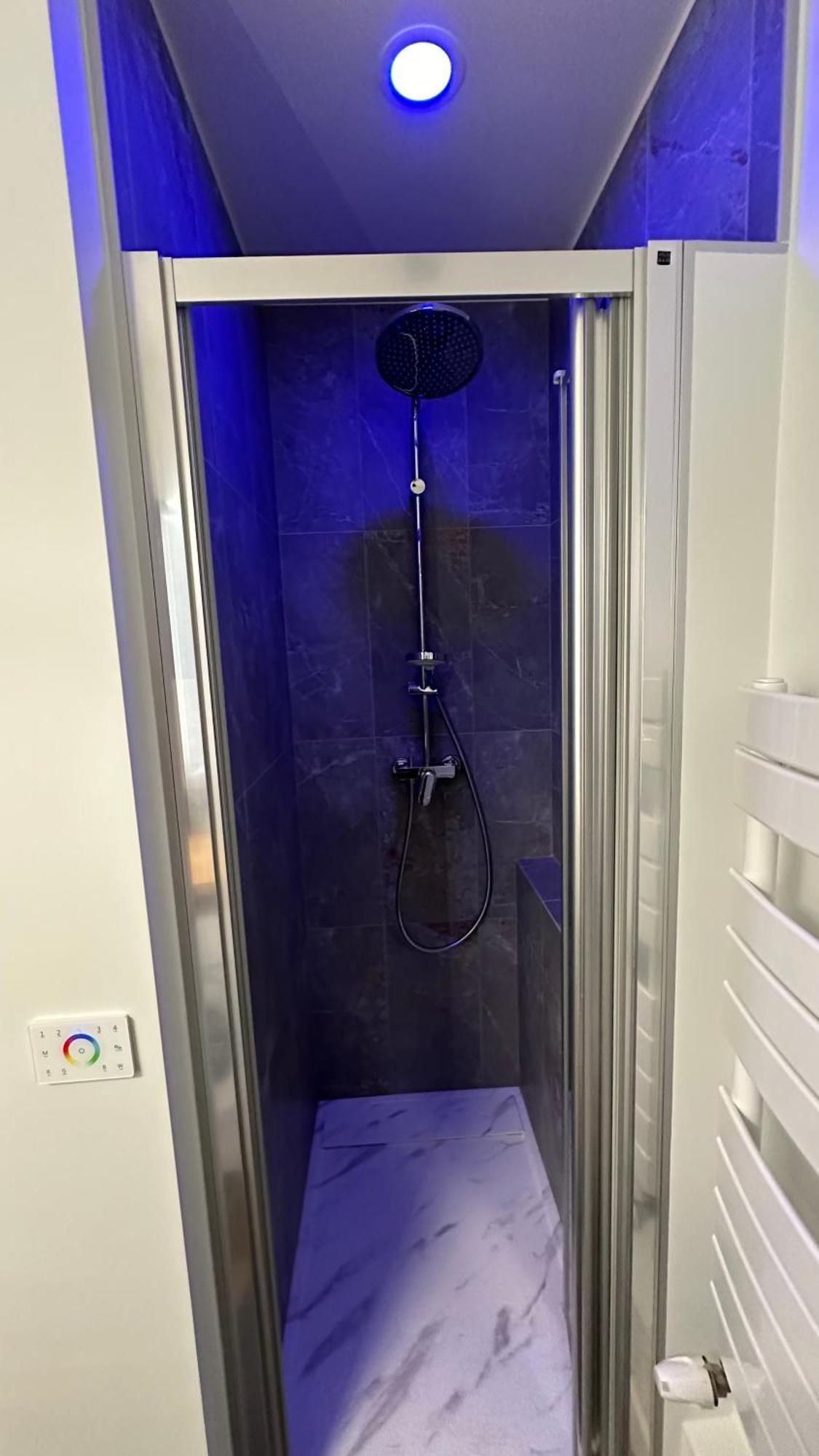 פוטו Studio Confort - Proche La Defense - Stade Arena - Paris 10 Min - Ideal Affaires Tourisme מראה חיצוני תמונה